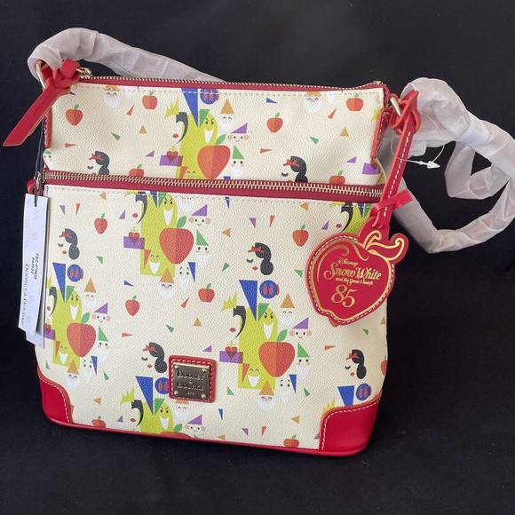 Disney Dooney & Bourke Crossbody Snow White 85th Anniversary Purse Bag Disney - Picture 1 of 7